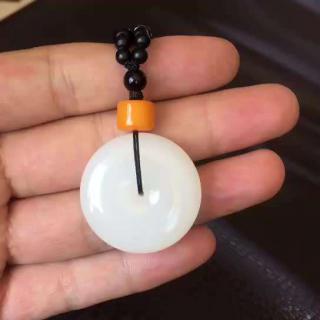 羊脂玉是什么?揭秘和田玉中的顶级存在